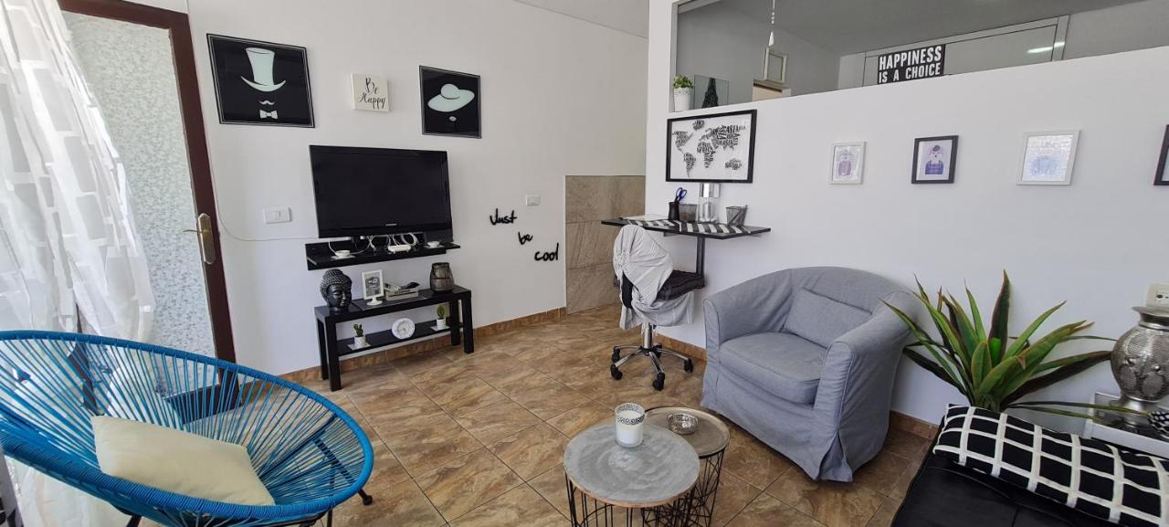 Marlenghi Apartments The Good Life Jumbo Centrum ماسبالوماس المظهر الخارجي الصورة
